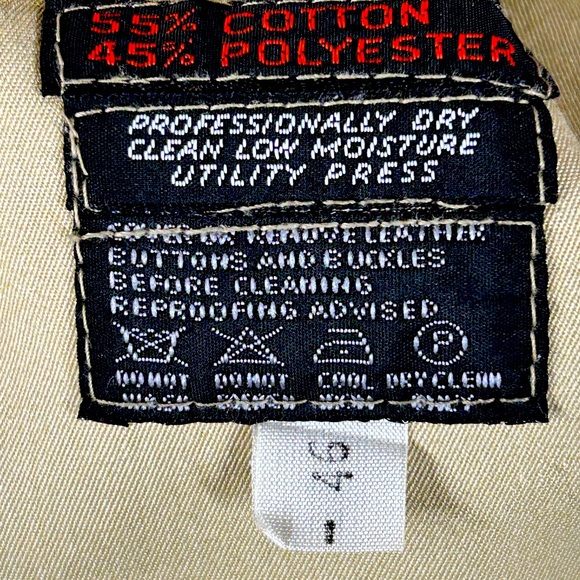 Men’s double breasted trenchcoat with removable lining. Size 46 tall. - Picture 2 of 6